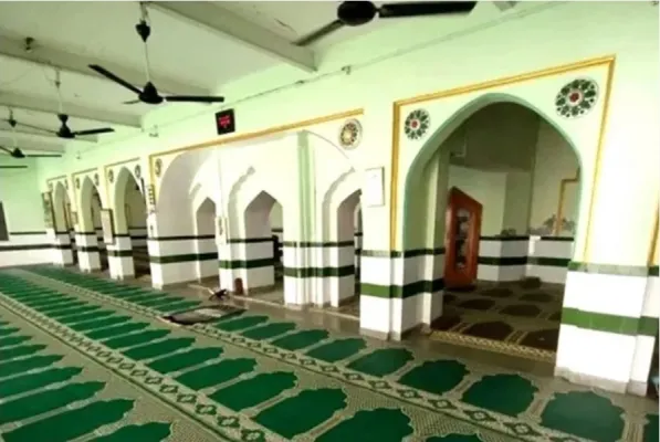মোদির বাসভবনের পাশের ঐতিহাসিক মসজিদ উচ্ছেদের নির্দেশ