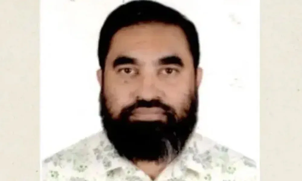 সংযুক্ত ছবি