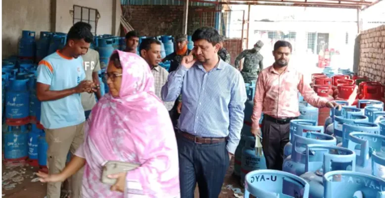 সরকারি দামে গ্যাস সিলিন্ডার বিক্রি নিশ্চিত করতে দেশব্যাপী অভিযান