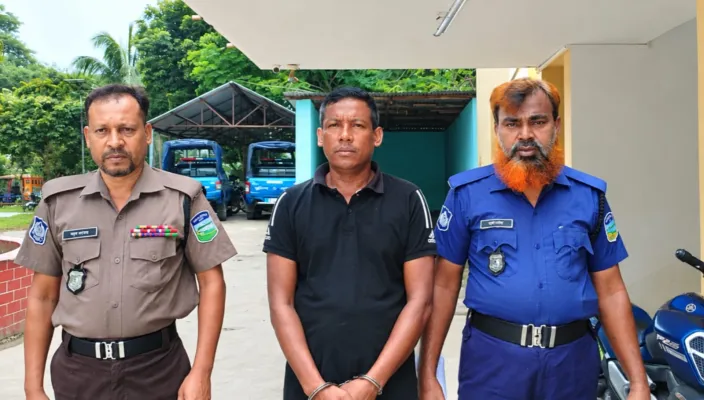 মাদকবিরোধী অভিযানে মাদারগঞ্জে ২৩ পিস ইয়াবাসহ যুবক গ্রেফতার ​