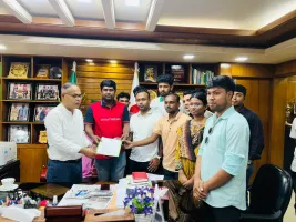 ডেঙ্গু প্রতিরোধ ও পরিচ্ছন্নতা কর্মসূচির দাবিতে ইবি ছাত্রদলের স্মারকলিপি