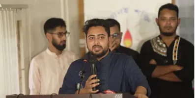 সরকারও মনে হয় আশির দশকে ফেরত যাচ্ছে: নাহিদ ইসলাম